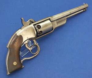 An antique American Civil War Savage Revolving Fire-Arms Co Navy Model Percussion Revolver, .36 caliber, 6 shot, 7 1/8 inch barrel , length  38cm, in very good condition. Price 3.250 euro