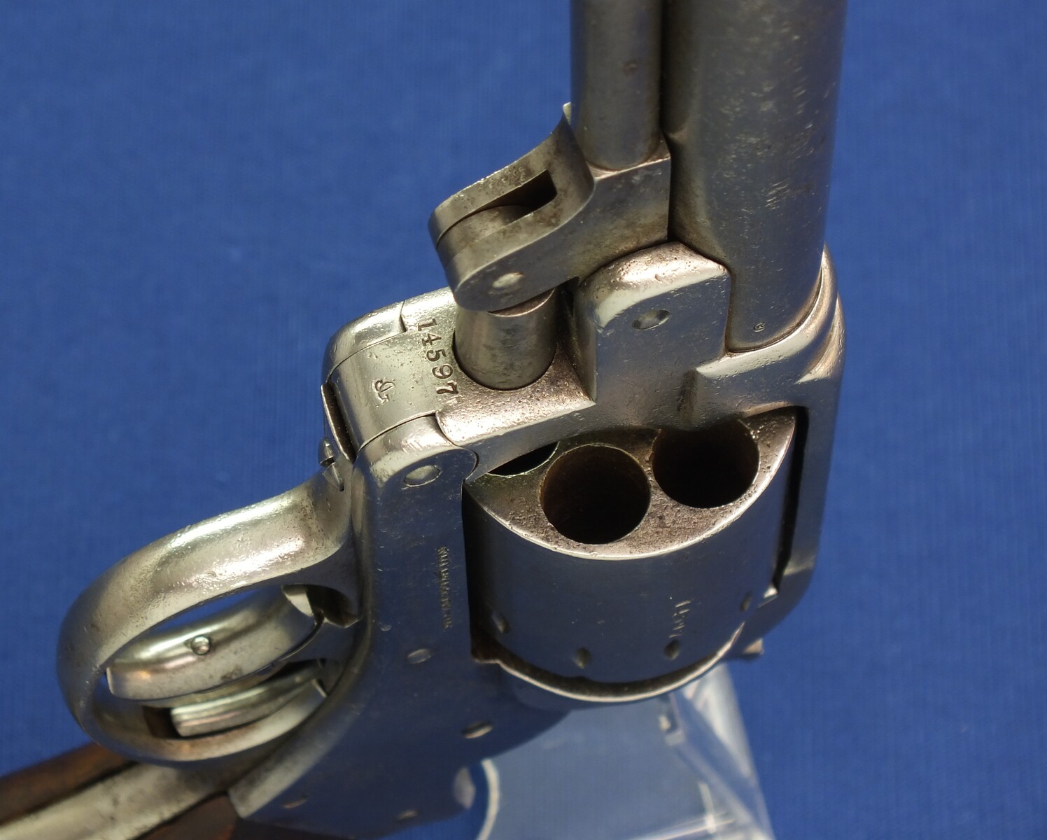 An antique American Civil War Starr Arms Co Double Action Model 1858 Army 6 shot percussion Revolver. 44 Caliber. Length 33cm. In good condition. Price 1.650 euro.