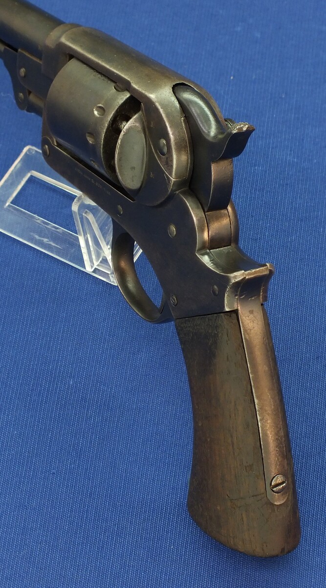 An antique American Civil War Starr Arms Co Single Action Model 1863 Army 6 shot percussion Revolver. 44 Caliber. Length 37,5cm. In good/very good condition. Price 2.150 euro.