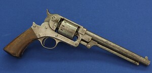 An antique American Civil War Starr Arms Co Single Action Model 1863 Army 6 shot percussion Revolver. 44 Caliber. Length 37,5cm. In good/very good condition. Price 2.250 euro.