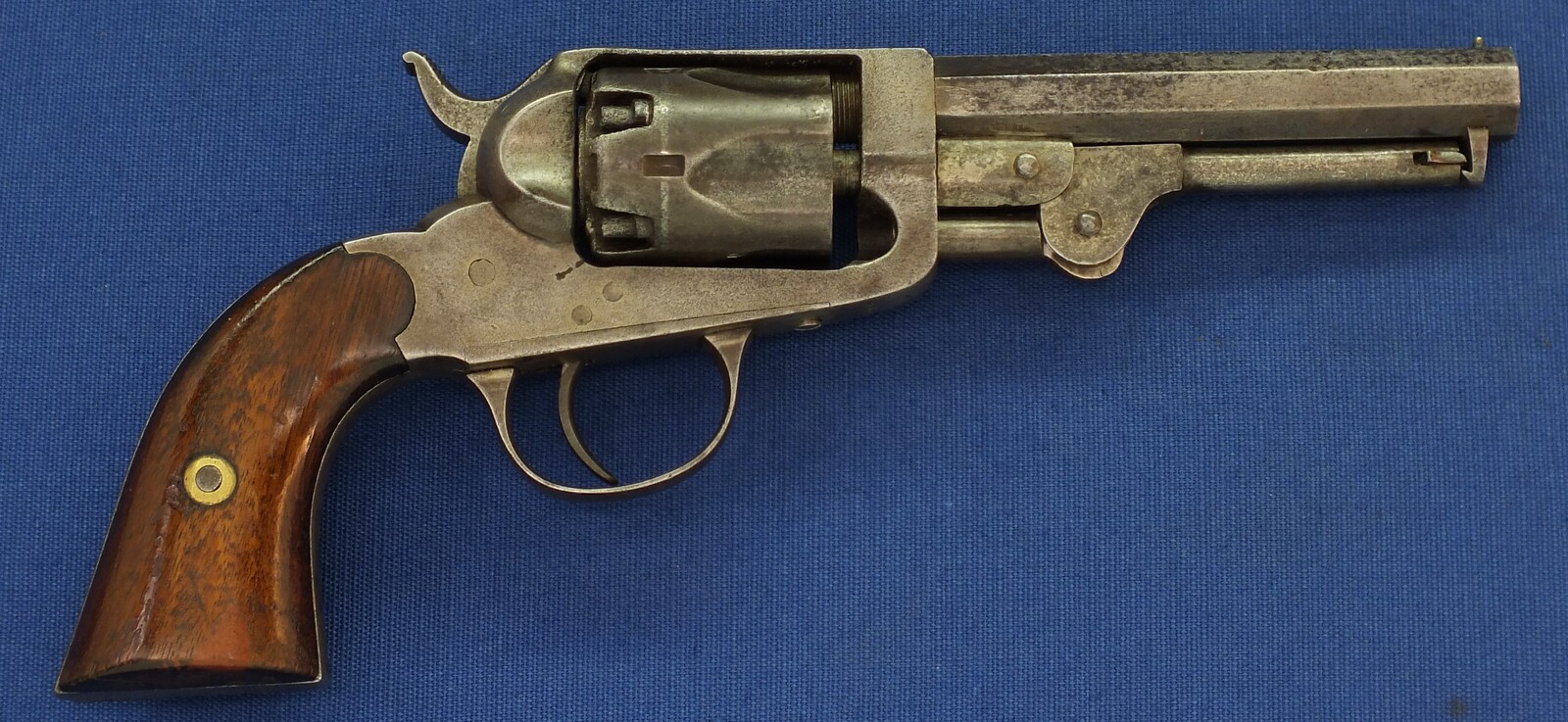 An antique American Civil War W.W. Marston / The Union Arms Co 4th type 5 shot Pocket percussion Revolver. 4 1/4 inch octagon barrel. Caliber 31. Length 25cm. In very good condition. 