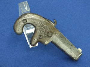 An antique American Colt first model Deringer. Caliber .41 Rimfire, 2,5 inch barrel with Colt Hartford address. In very good condition. 