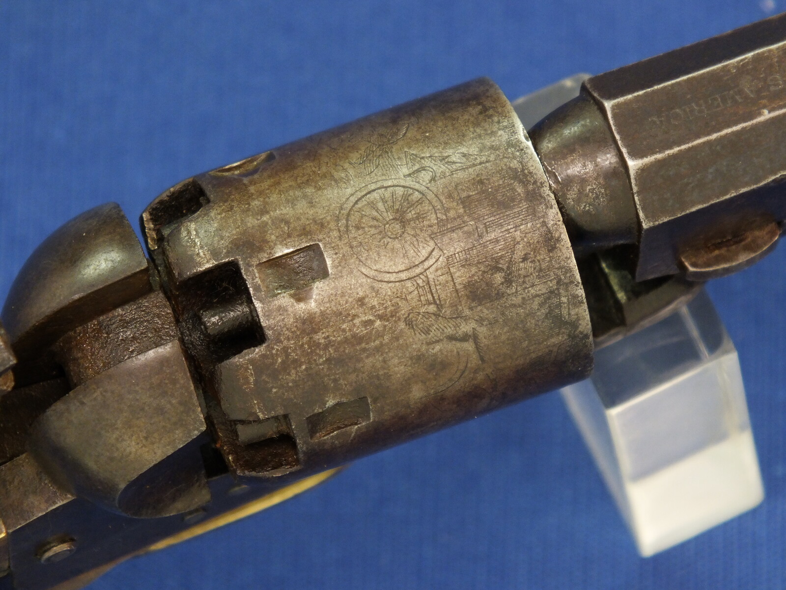 An antique American Colt Pocket Model 1849 6 shot 31 caliber single action Percussion Revolver with 4 inch barrel with one line New York address. Length 25cm. In very good condition. Price 2.250 euro