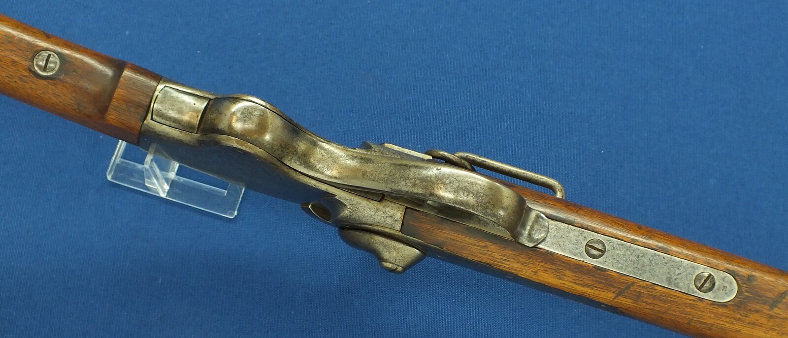 An antique American Spencer Repeating Carbine Model 1865 with Stabler Cut-Off. Caliber .50 Rimfire, 20 inch barrel. Length 95cm. In very good condition. Price 2.500 euro.