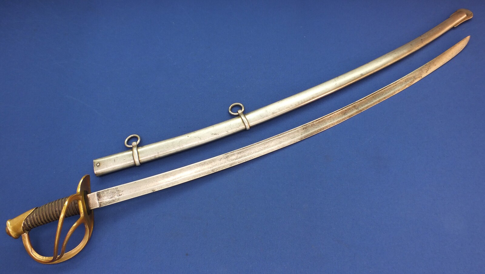 An antique American US Civil War Model 1860 Cavalry Trooper's Sword by J.E. Bleckmann Solingen. Length 106cm. In very good condition. Price 875 euro.