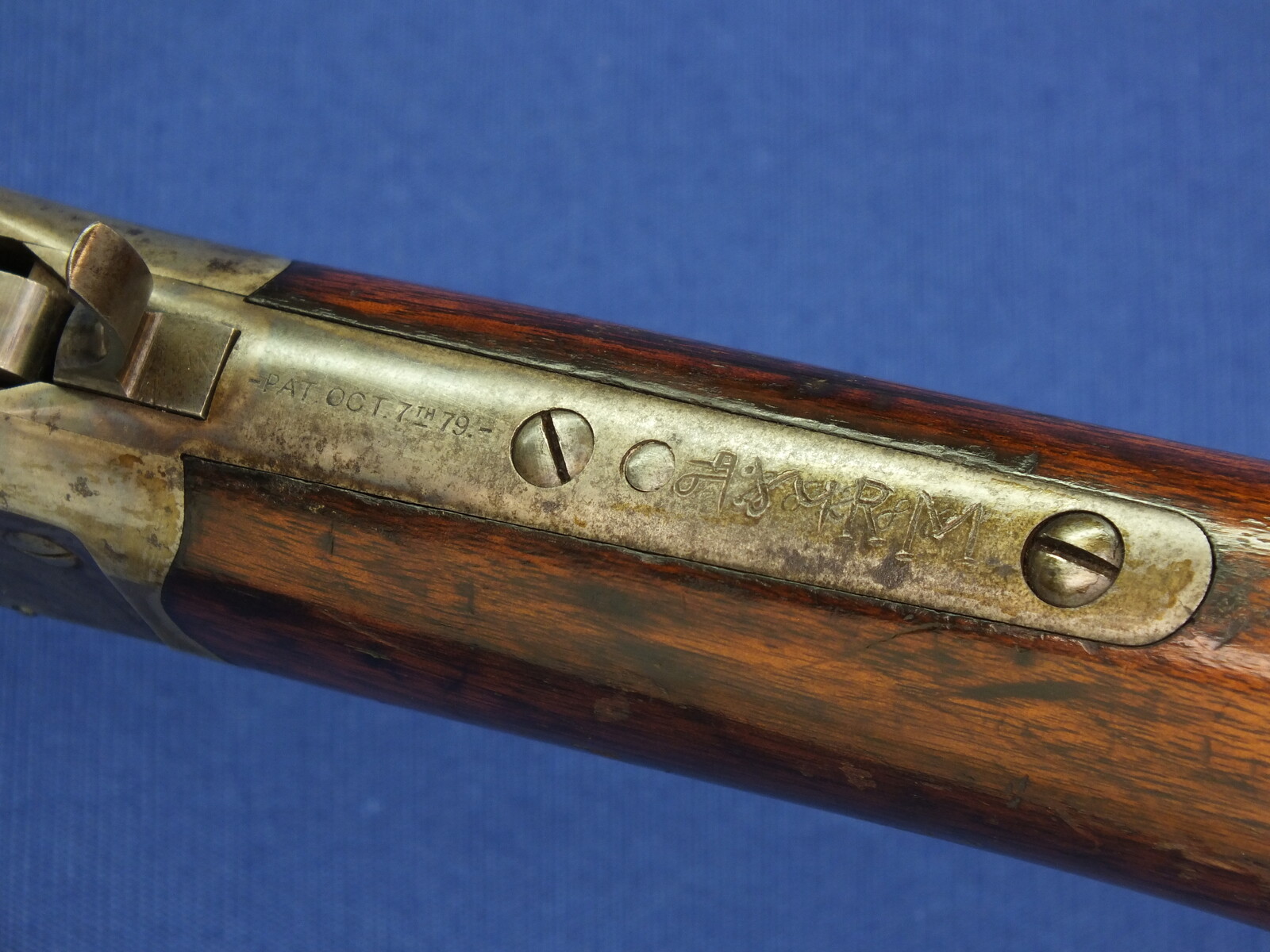 An antique American Winchester Model 1885 High Wall Single Shot Rifle. Caliber 50-95 W.C.F., 30 inch round barrel, numbered 