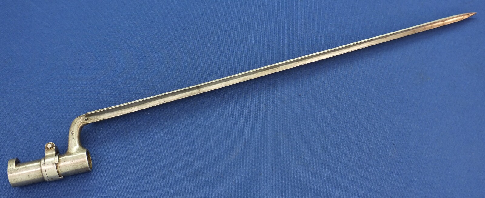 An Antique Austrian Model 1854 Lorenz, 1867 Wänzel Rifle Bayonet. Length 56cm. In very good condition. 