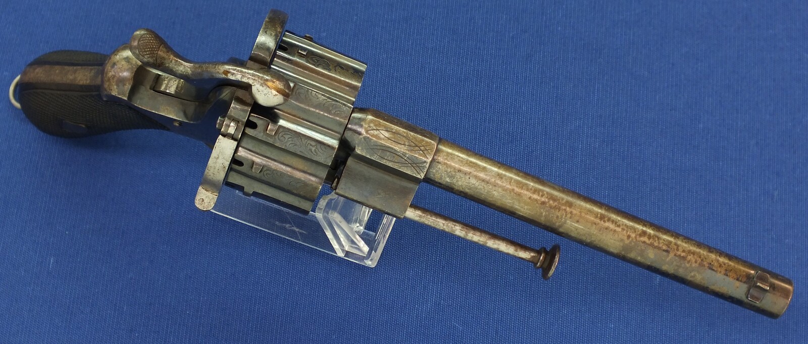 An antique Belgian E. Lefaucheux 12 shot 9mm Double and Single Action Pinfire Revolver. Length 31cm. In very good condition. Price 1.750 euro.