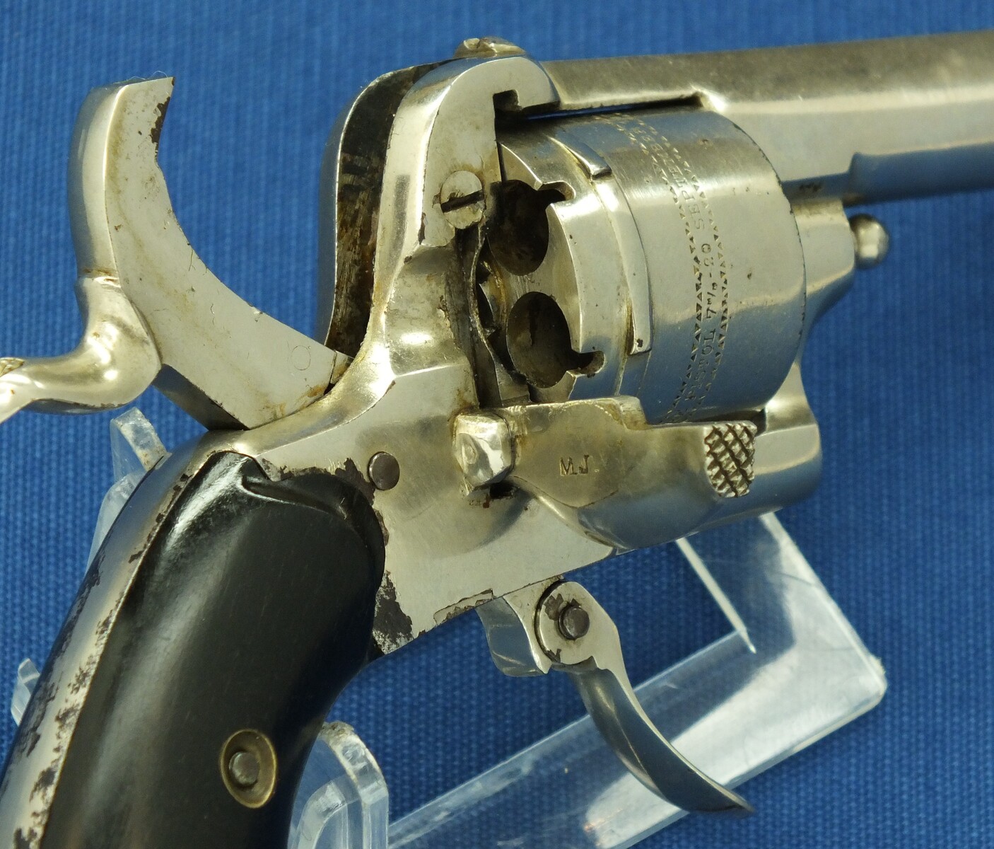 An antique Belgian made for the English market 6 shot Single and Double Action Nickel Plated Pinfire Revolver. 7mm Caliber, length 16,5cm. In very good condition. Price 425 euro.