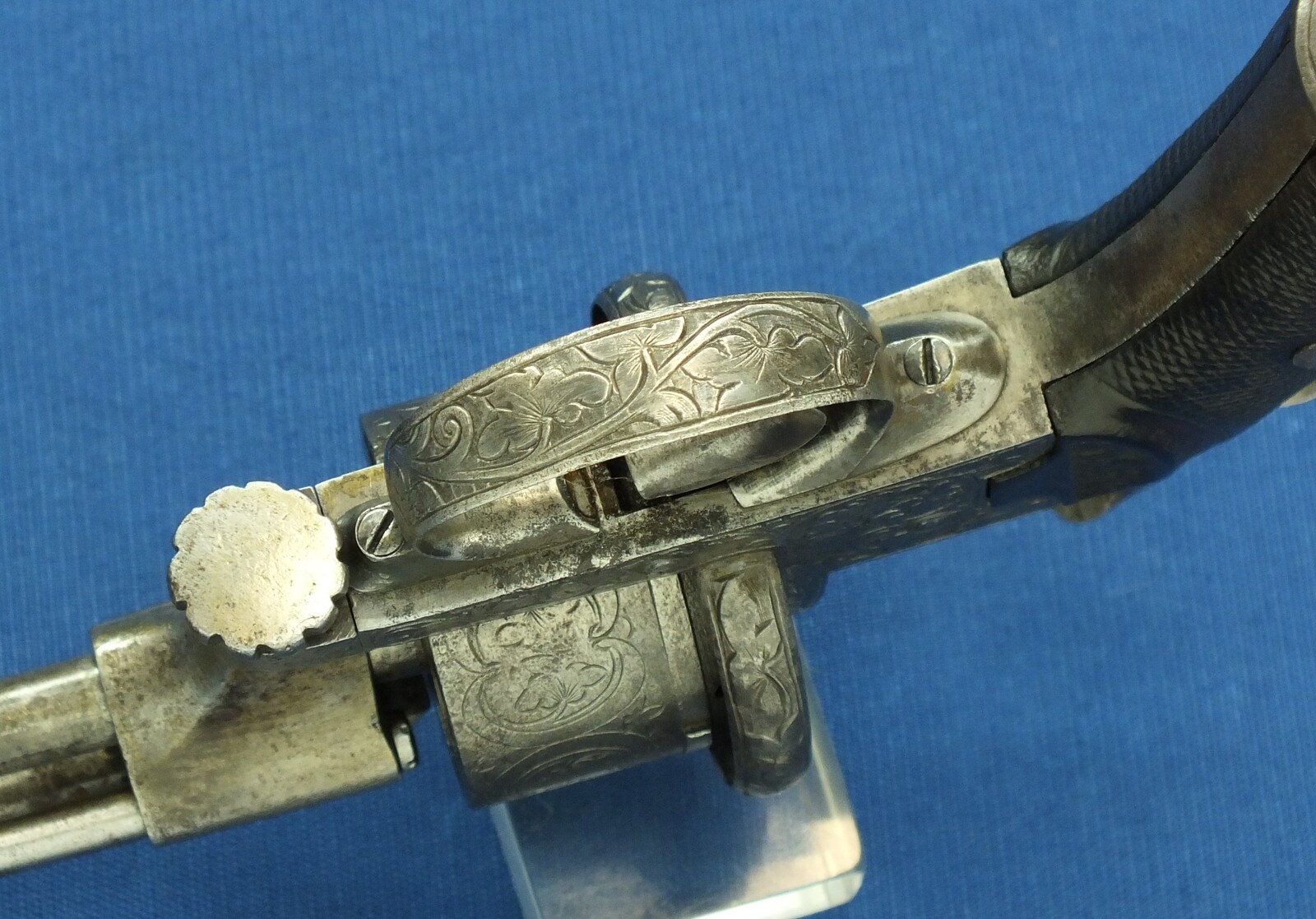 An antique Belgian Mariette Brevete 6 shot Single and Double Action Pinfire Revolver by Victor Collette Liege. Caliber 12 mm, length 30 cm, in good/very good condition. Price 995 euro