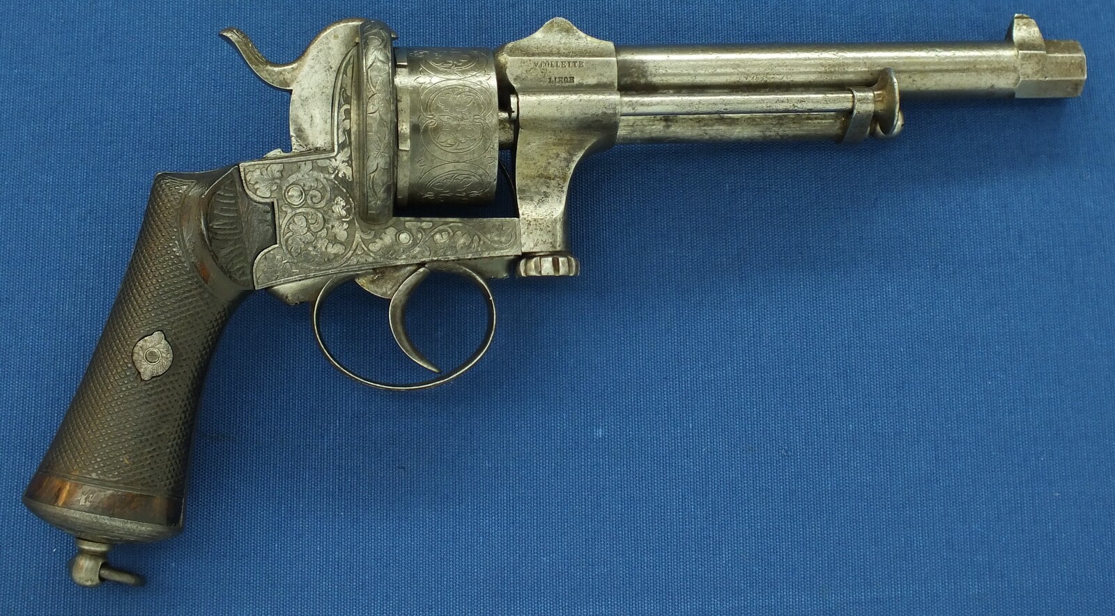An antique Belgian Mariette Brevete 6 shot Single and Double Action Pinfire Revolver by Victor Collette Liege. Caliber 12 mm, length 30 cm, in good/very good condition. Price 995 euro