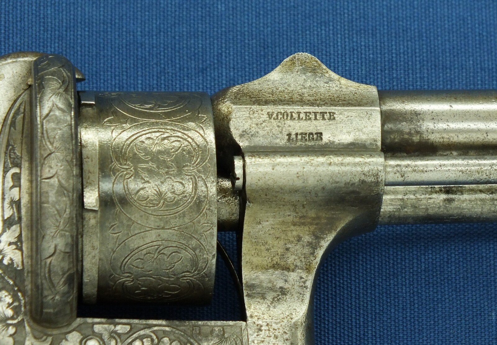 An antique Belgian Mariette Brevete 6 shot Single and Double Action Pinfire Revolver by Victor Collette Liege. Caliber 12 mm, length 30 cm, in good/very good condition. Price 995 euro