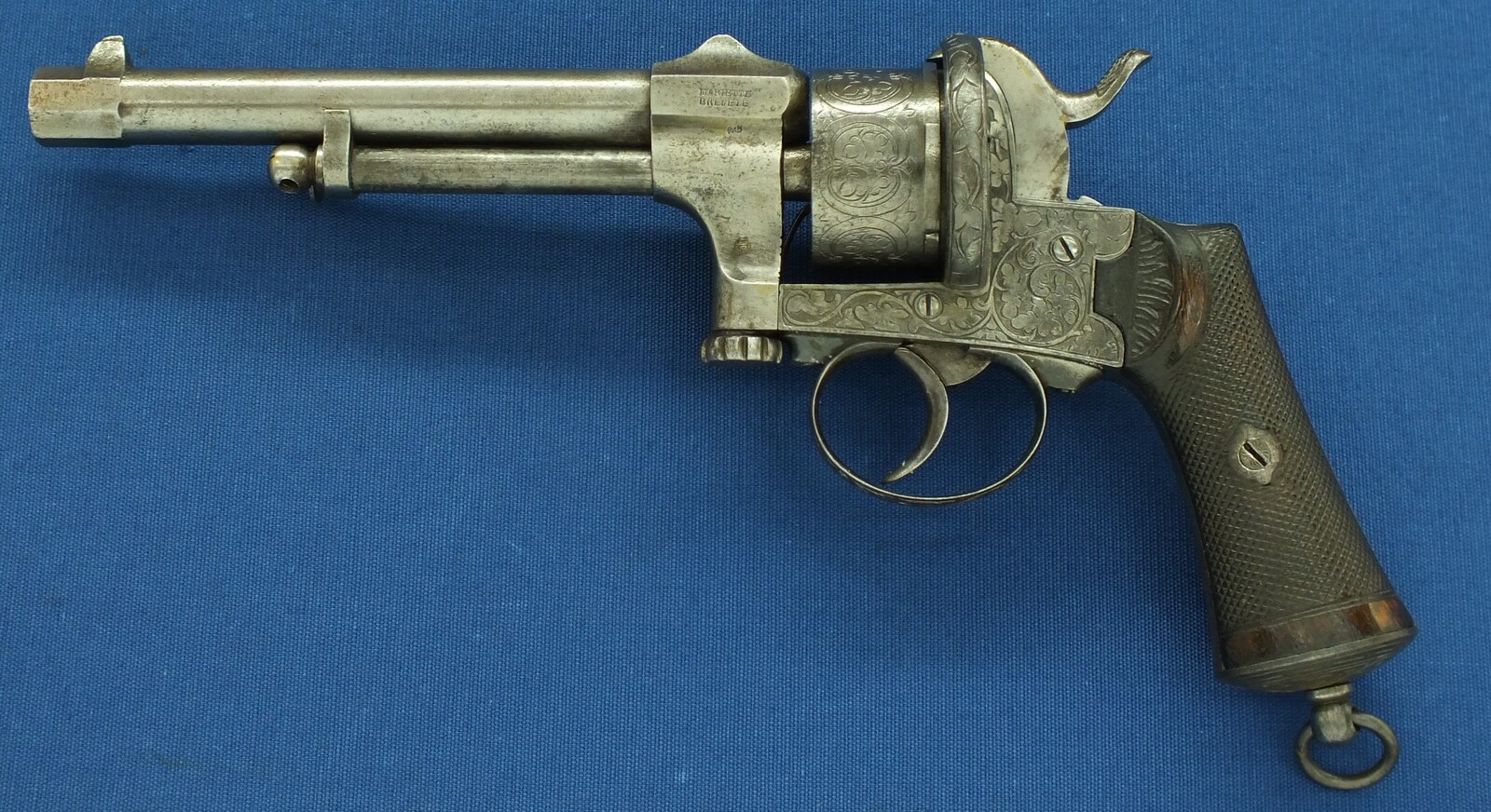An antique Belgian Mariette Brevete 6 shot Single and Double Action Pinfire Revolver by Victor Collette Liege. Caliber 12 mm, length 30 cm, in good/very good condition. Price 995 euro