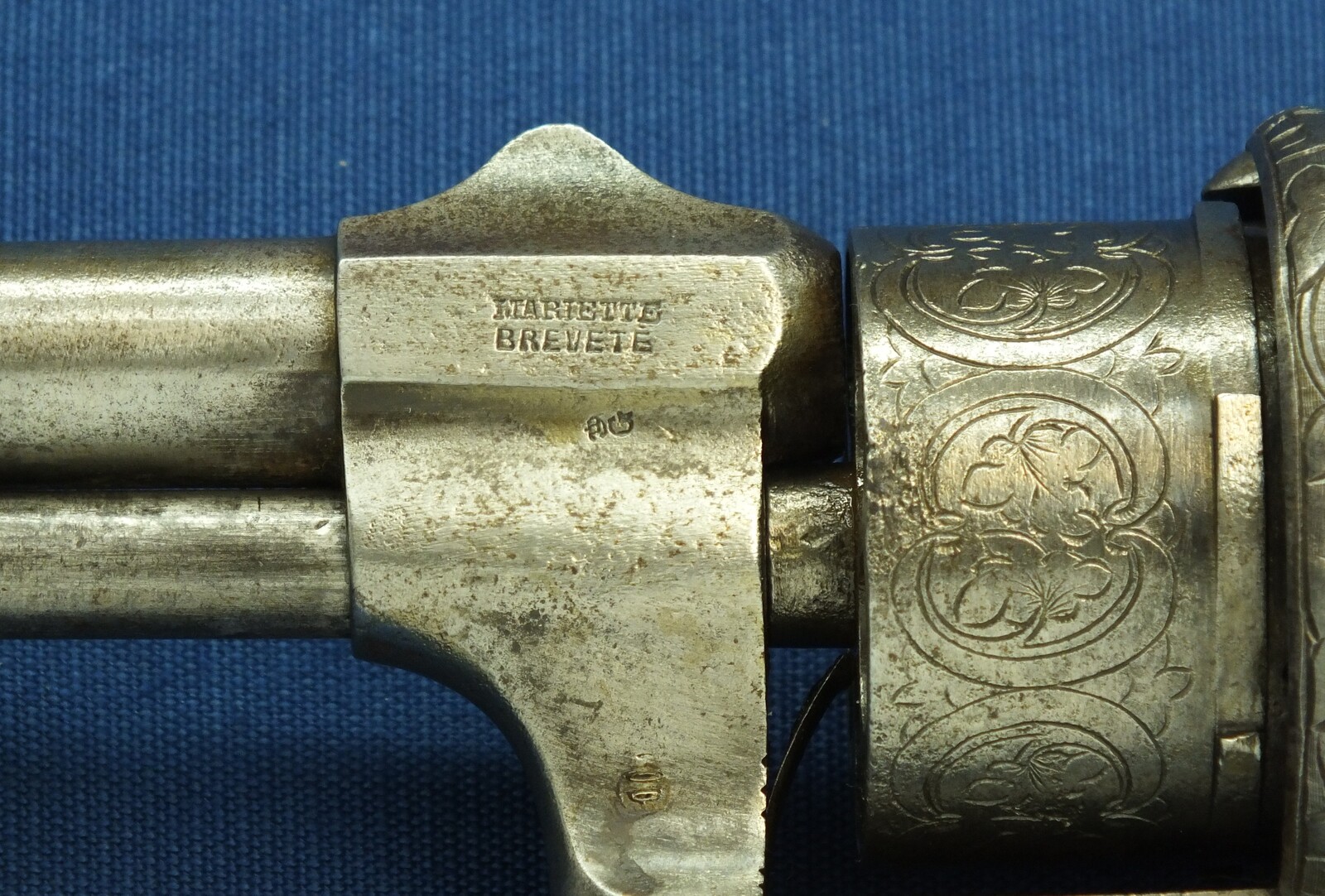 An antique Belgian Mariette Brevete 6 shot Single and Double Action Pinfire Revolver by Victor Collette Liege. Caliber 12 mm, length 30 cm, in good/very good condition. Price 995 euro