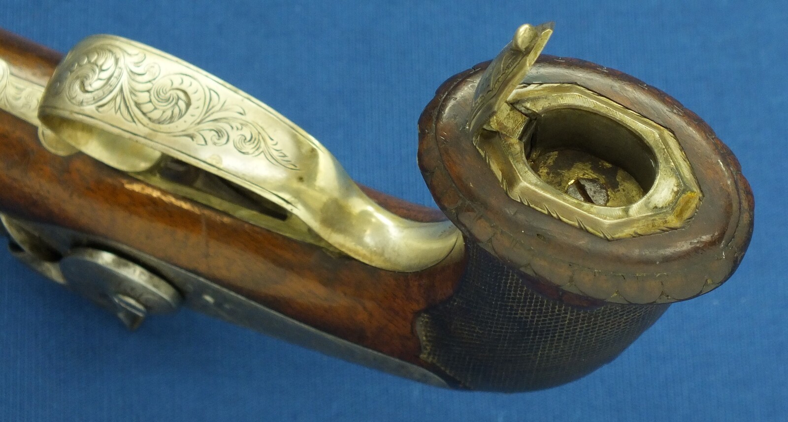 An antique Brazilian/Belgian Double Barreled Percussion Pistol by Laport Irmaos(Laport Freres) A Rio de Janeiro. Caliber 14mm smooth. 8,5 inch Damast barrels. Length 395,cm. In very good condition. Price 1.350 euro.