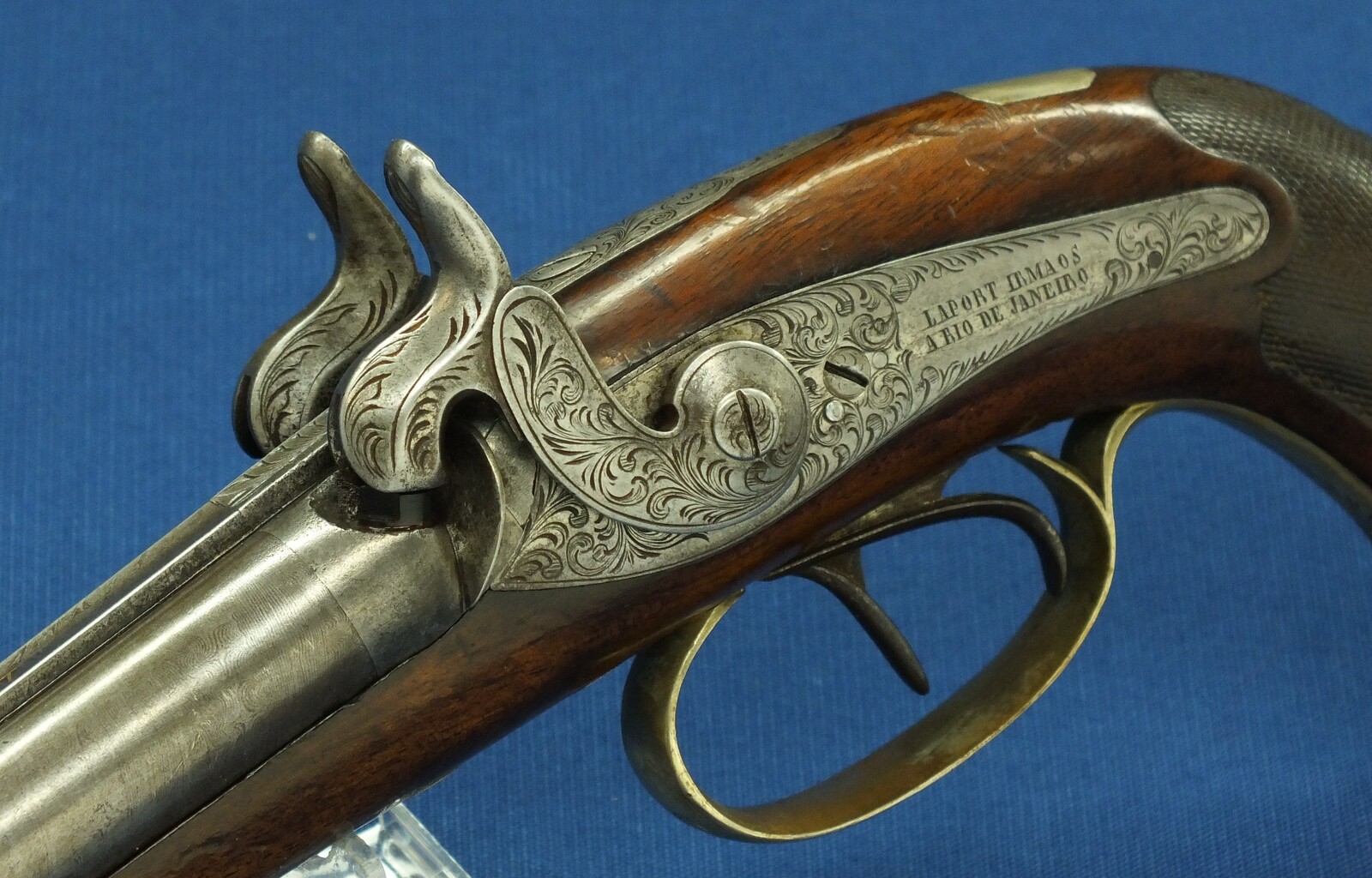 An antique Brazilian/Belgian Double Barreled Percussion Pistol by Laport Irmaos(Laport Freres) A Rio de Janeiro. Caliber 14mm smooth. 8,5 inch Damast barrels. Length 395,cm. In very good condition. Price 1.350 euro.