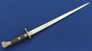 An antique Dutch Bayonet for Mannlicher 1895 rifle, lenght 46,5 cm. SN 830. In very good condition. Price 100 euro