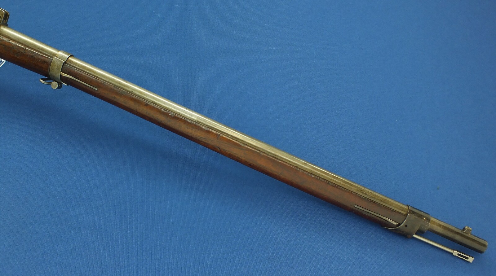 An antique Dutch Beaumont-Vitali Model 1871/88 Rifle by P. Stevens Maastricht. Caliber 11mm, Length 133cm. In good/very good condition. Price 950 euro.
