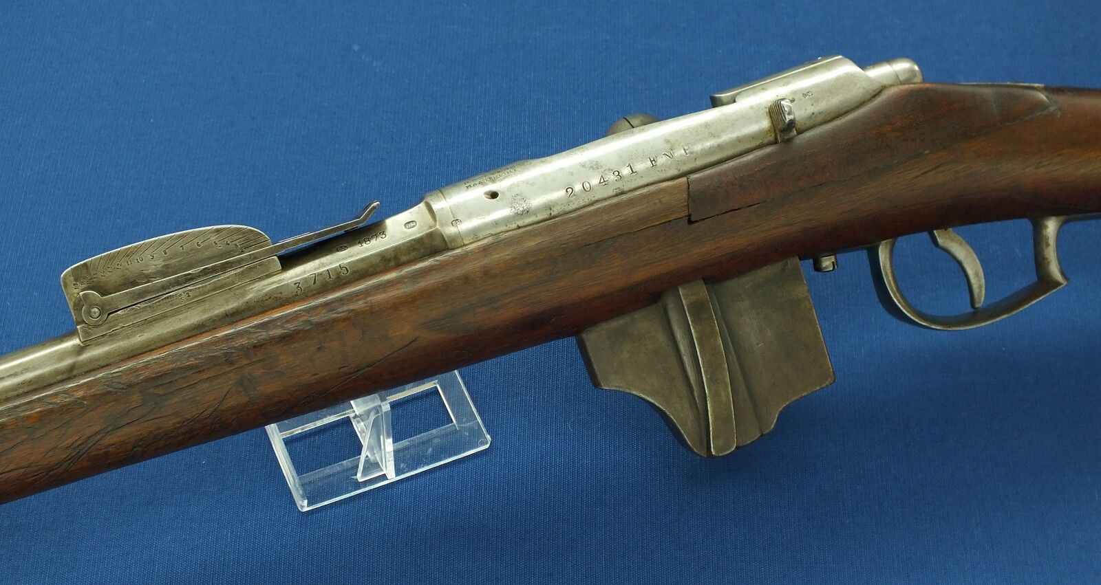 An antique Dutch Beaumont-Vitali Model 1871/88 Rifle by P. Stevens Maastricht. Caliber 11mm, Length 133cm. In good/very good condition. Price 950 euro.