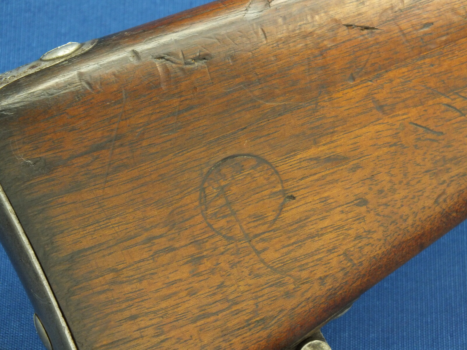 An antique Dutch Beaumont-Vitali Model 1871/88 Rifle by P. Stevens Maastricht. Caliber 11mm, Length 133cm. In good/very good condition. Price 950 euro.