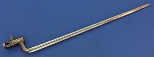 An antique Dutch first type Model 1871 Beaumont bayonet. SN 0923. Length 57cm. In very good condition. Price 275 euro.