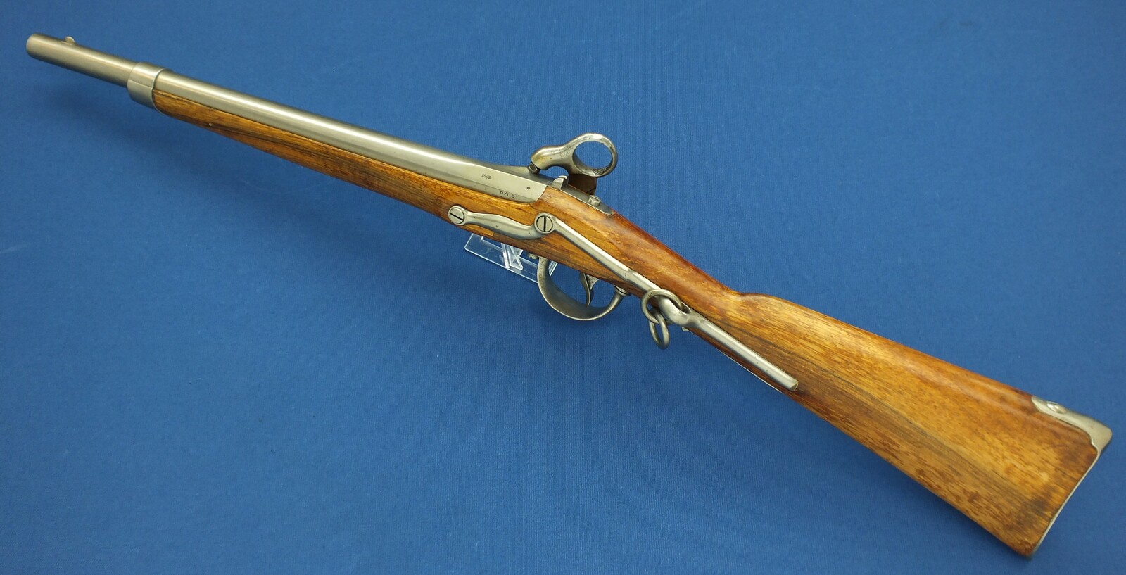 An antique Dutch Model 1854 Cavalry Carbine. 16,7mm Caliber, length 84cm. In very good condition. Price 1.500 euro.