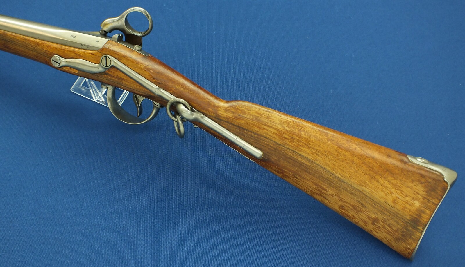 An antique Dutch Model 1854 Cavalry Carbine. 16,7mm Caliber, length 84cm. In very good condition. Price 1.500 euro.