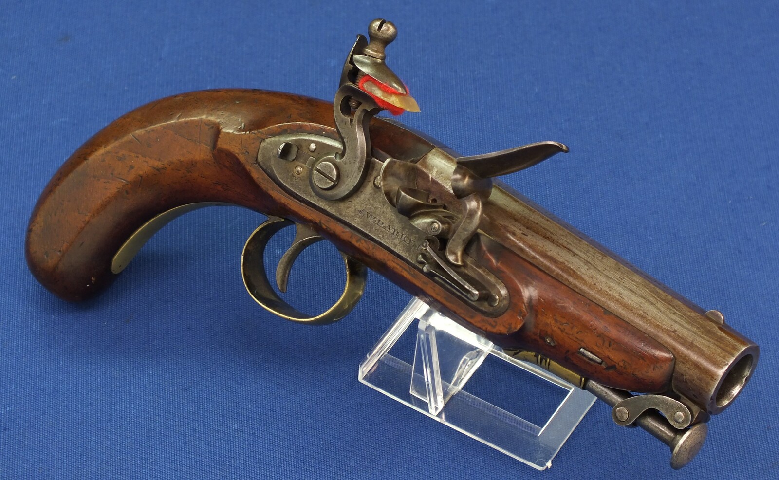 An antique English 18 bore Flintlock overcoat/constabulary pistol by William Parker maker to his Majesty Holborn (London) circa 1820-30. Length 25cm. In very good condition. Price 1.250