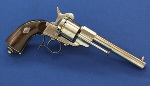 An antique French Military Lefaucheux Model 1854 6 shot 12mm Single Action Pinfire Revolver. Length 31,5cm. In very good condition. Price 1.750 euro.