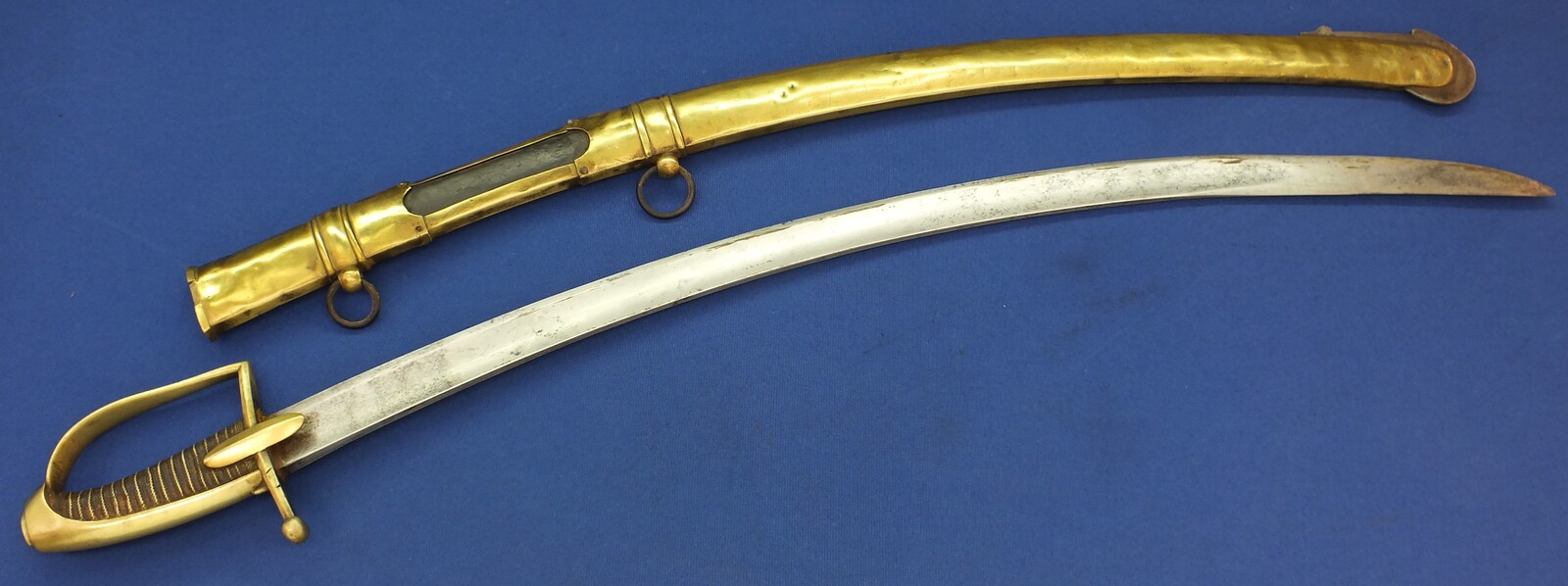 An antique French Napoleonic 1st Empire Hussard imperial Guard Sword. Length 98cm. In good condition. 