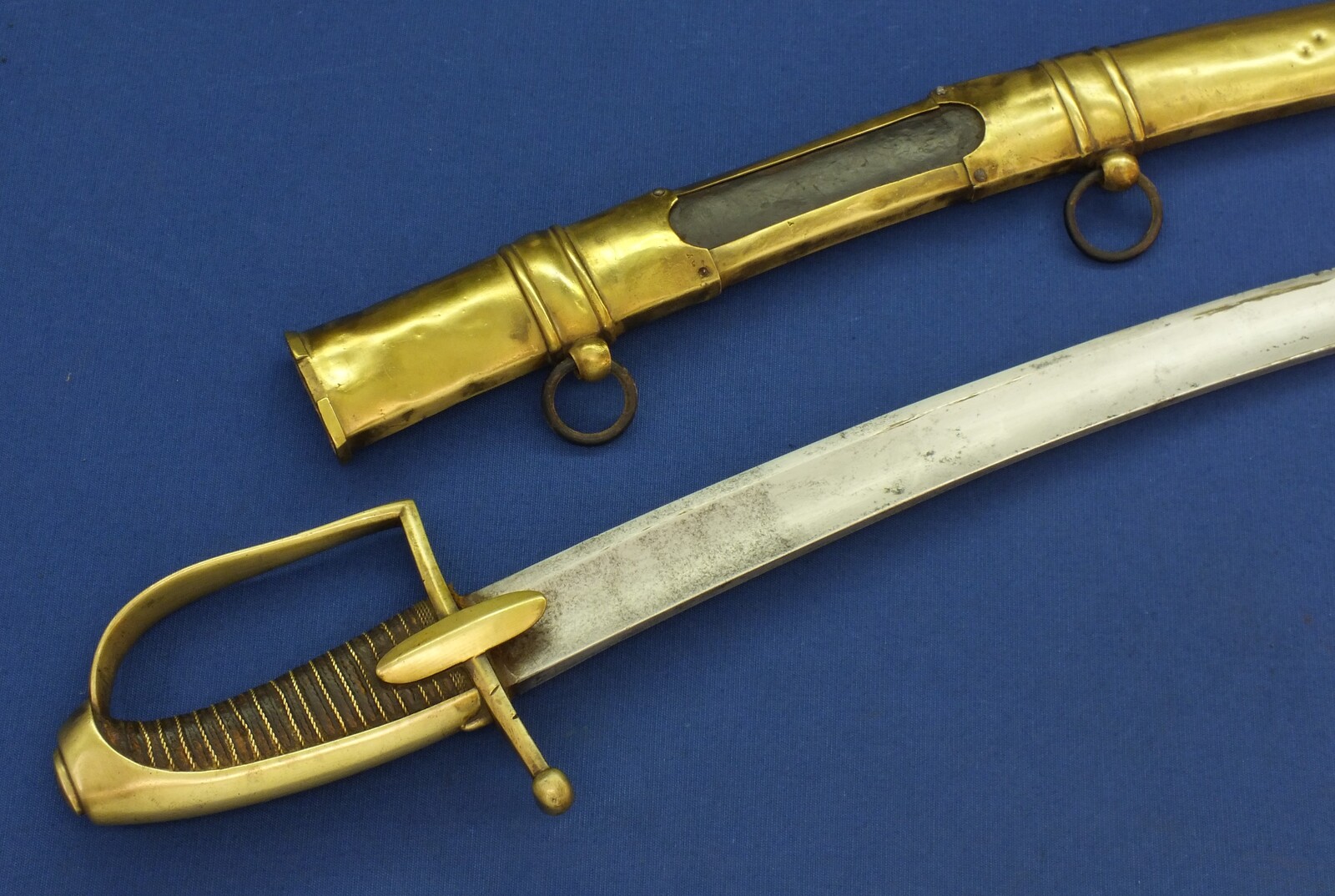 An antique French Napoleonic 1st Empire Hussard imperial Guard Sword. Length 98cm. In good condition. 