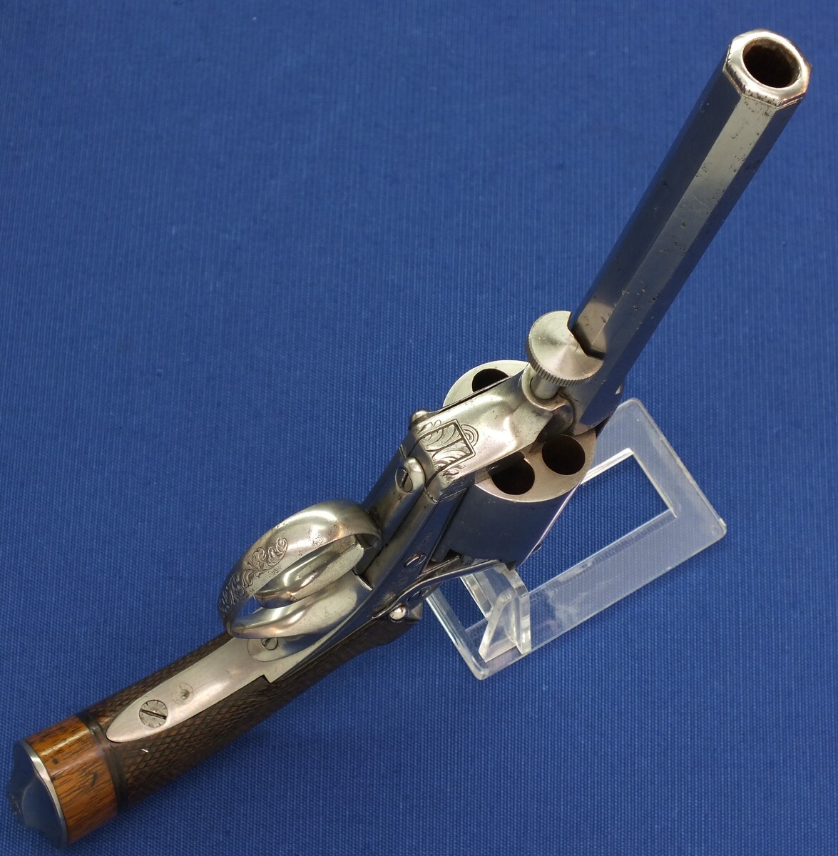 An antique German Adam's Patent 5 shot double action 9mm percussion Revolver. Length 27,5cm. In very good condition. Price 950 euro.