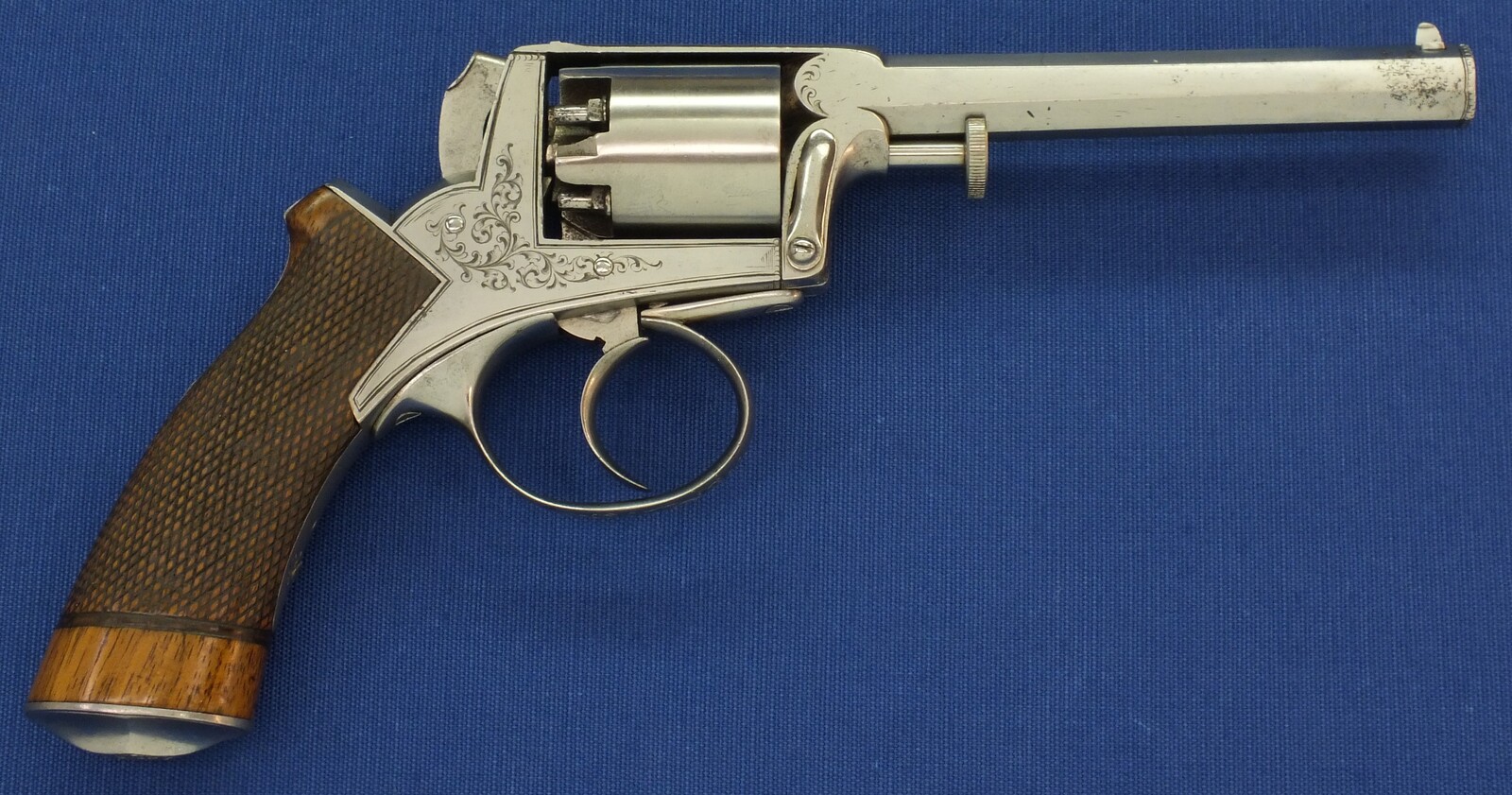 An antique German Adam's Patent 5 shot double action 9mm percussion Revolver. Length 27,5cm. In very good condition. Price 950 euro.