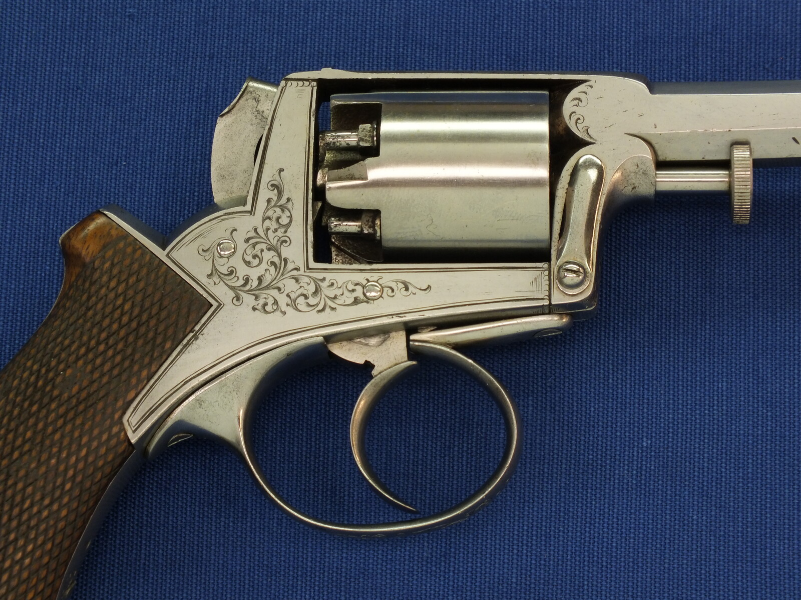 An antique German Adam's Patent 5 shot double action 9mm percussion Revolver. Length 27,5cm. In very good condition. Price 950 euro.