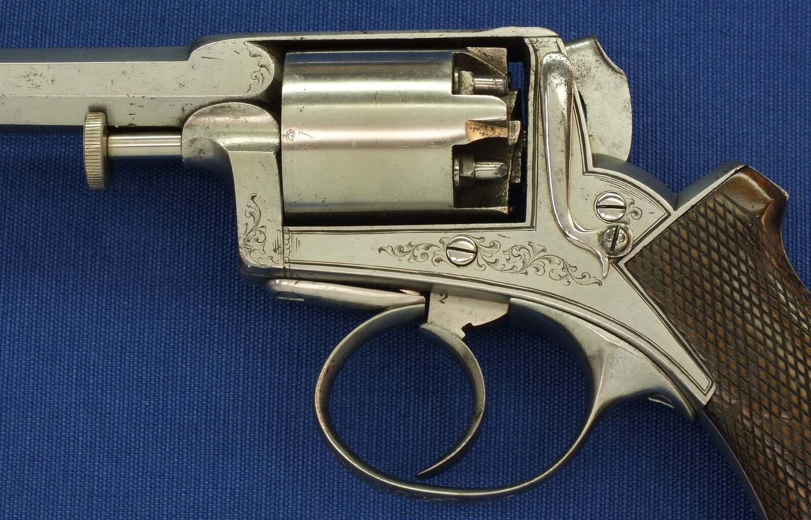 An antique German Adam's Patent 5 shot double action 9mm percussion Revolver. Length 27,5cm. In very good condition. Price 950 euro.