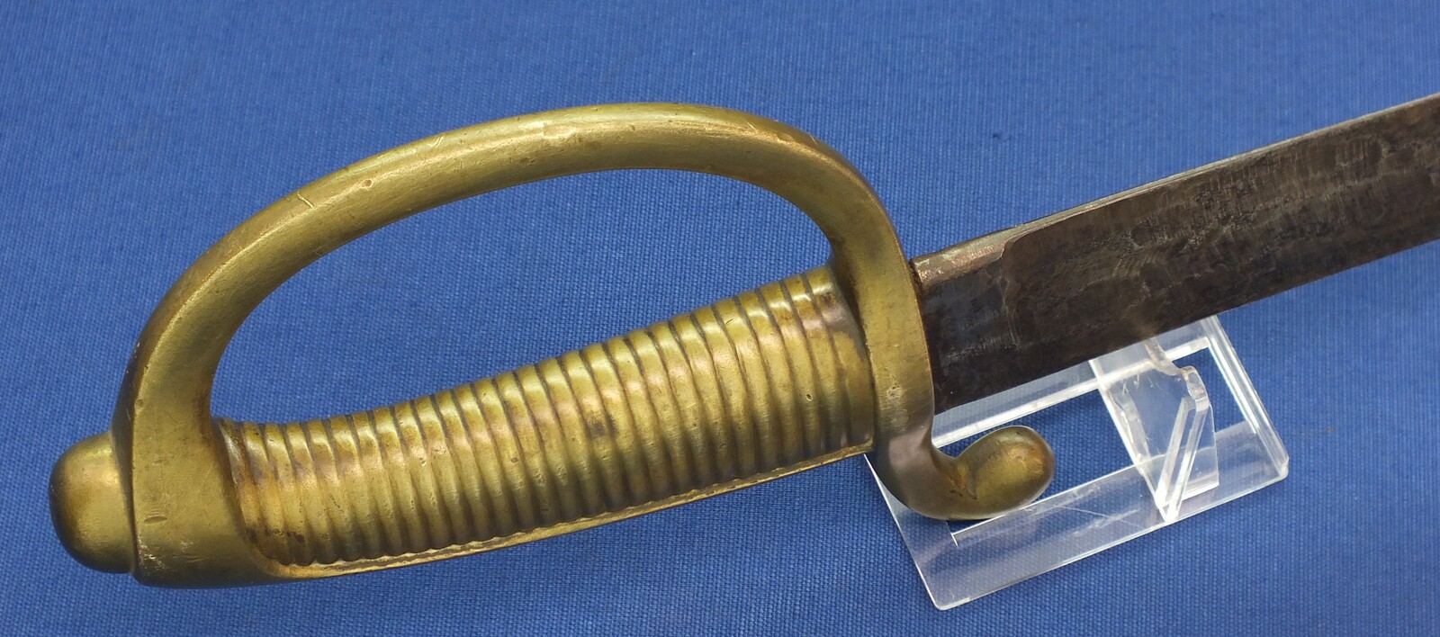 An antique probably Swiss Model AN IX Briquet infantry Sword. Signed Jak Schjzer and dated 1845. Length 74cm. In good condition. Price 150 euro.
