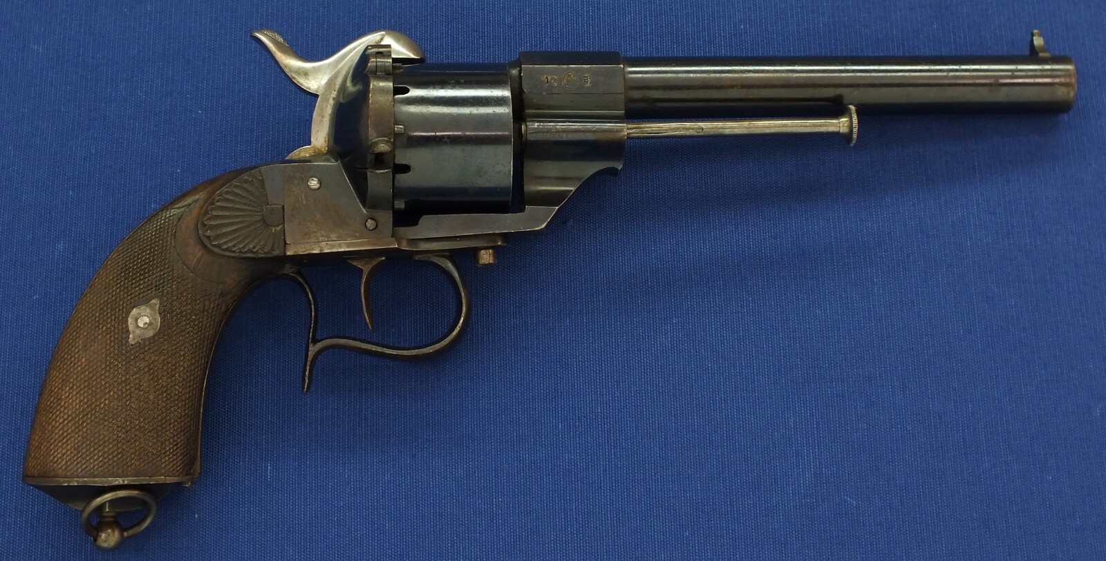 An antique Spanish Lefaucheux type model 1854 Single Action 6 shot 12mm Pinfire Revolver by: ARIZNABARRETA EIBAR. Length 32cm. In near mint condition. Price 995 euro.