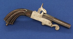 An antique Spanish Lefaucheux type Pinfire Pistol by Jose Cruz Echeverria Eibar. Caliber 11mm. 3,5 inch barrel. Length 20,5cm. In very good condition. Price 395 euro.