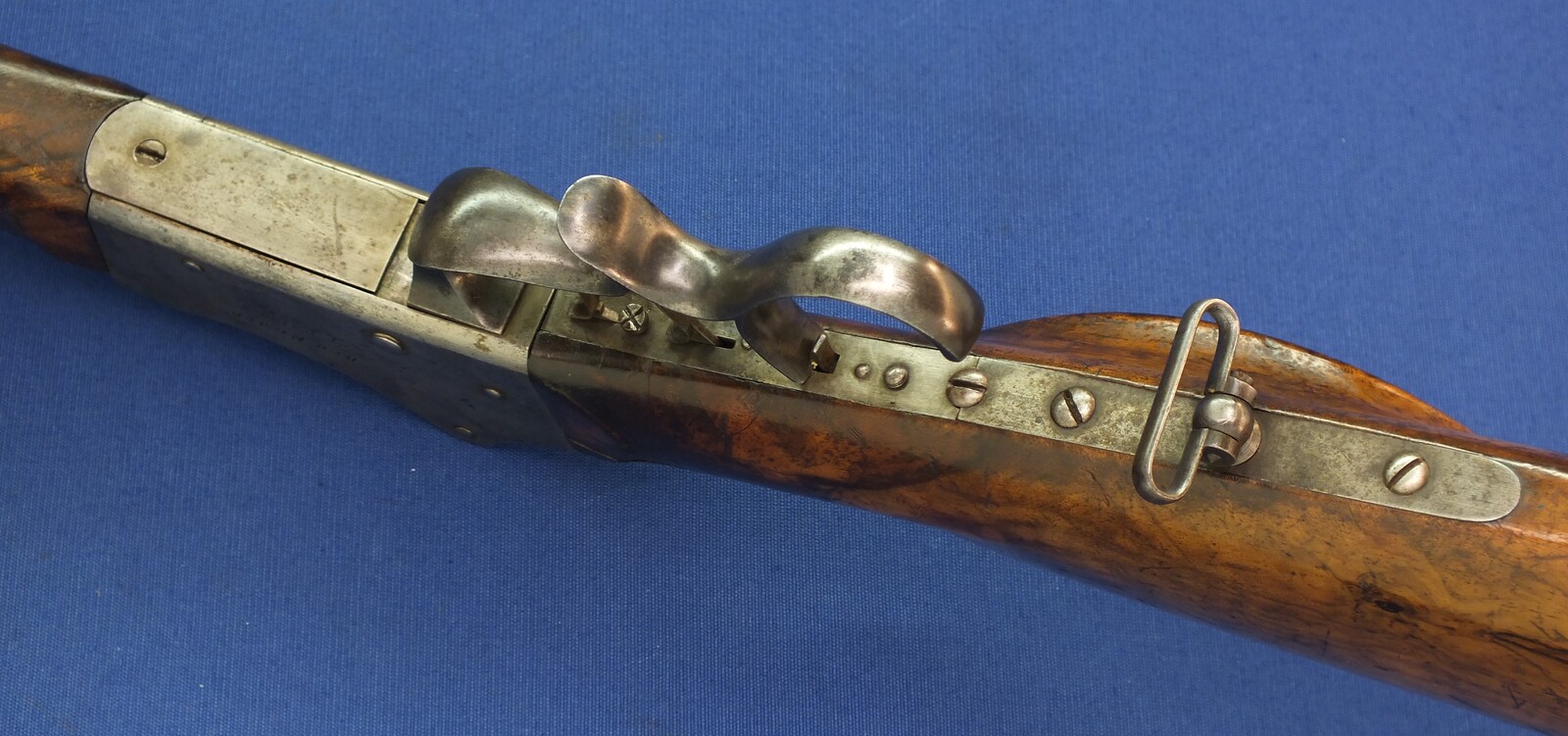 An antique Swiss Martini Breechloading Stutzer-Target Rifle by Rud. Elmer St. Gallen. Caliber 41 Swiss Rim and Centerfire. Set-triggers. 80cm octagon barrel. Length 128cm. In very good condition. 
