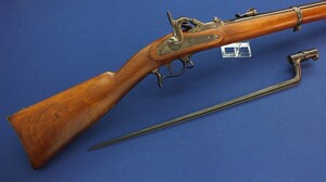 An antique Swiss Neuhausen Model 1863/67 Milbank-Amsler conversion Infantry Rifle with Bayonet. Caliber 10,5mm Rimfire. Length 139cm. In near mint condition. 