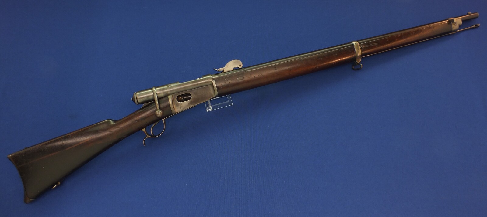 An antique Swiss Vetterli Model 1881 infantry Rifle. Caliber 10,4 x 38 Rimfire. Length 132cm. In very good condition. Price 850 euro.