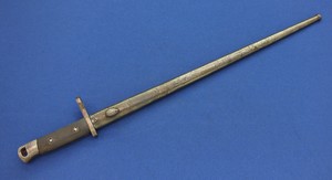 An unrestored Belgian Gendarmerie model 1916 bayonet. Length 57cm. In good condition. Price 100 euro