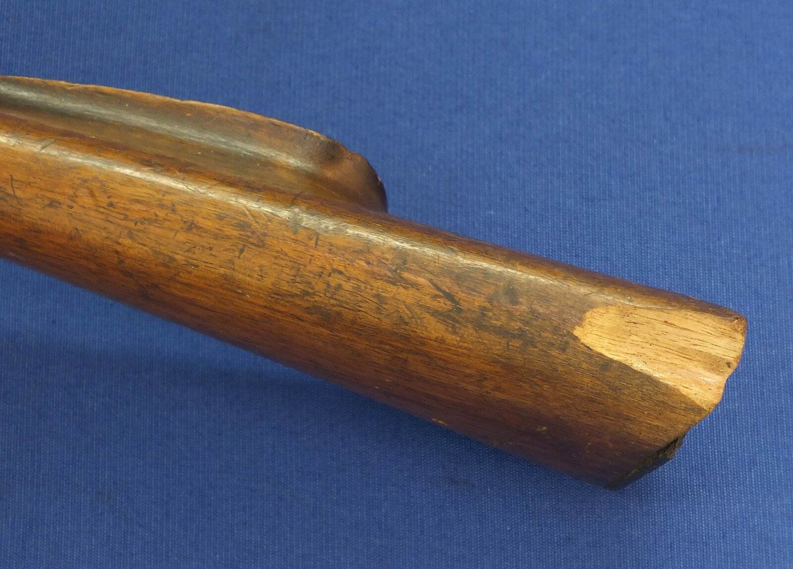 An unrestored Liege Flobert Rifle. Caliber 6mm. 62cm octagonal barrel, length 103cm. In good condition. 