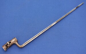 An US Bayonet M 1873 for Springfield Rifle, length 53,5 cm, in very good condition. 