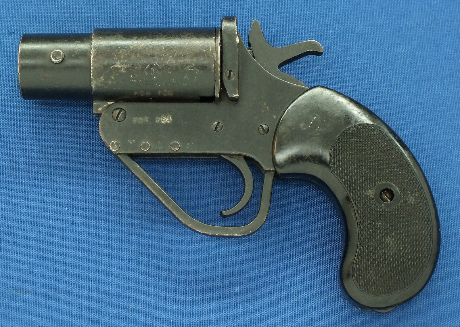 British WW2 No.2 MK5 Flaregun/signal pistol. In very good condition. Price 295 euro